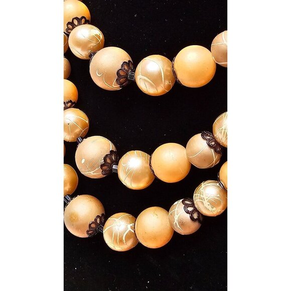 Vintage Japan Triple Strand Faux Pearls Silver Tone Clasp Hand Painted Signed - Picture 3 of 5